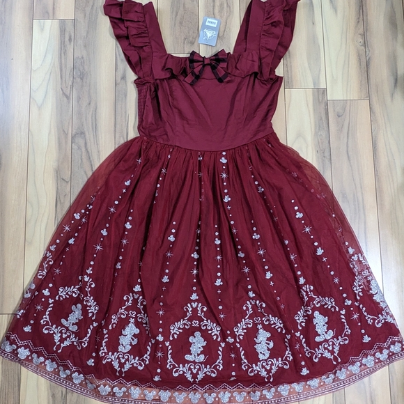 Her Universe Dresses & Skirts - NWT! Her Universe Disney Mickey And Minnie Mouse Holiday Dress Burgundy Size XL